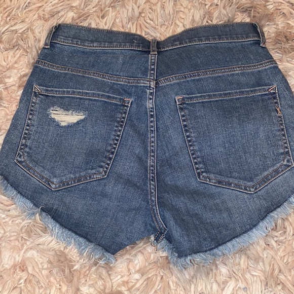 Express Shortie Shorts - Picture 4 of 4